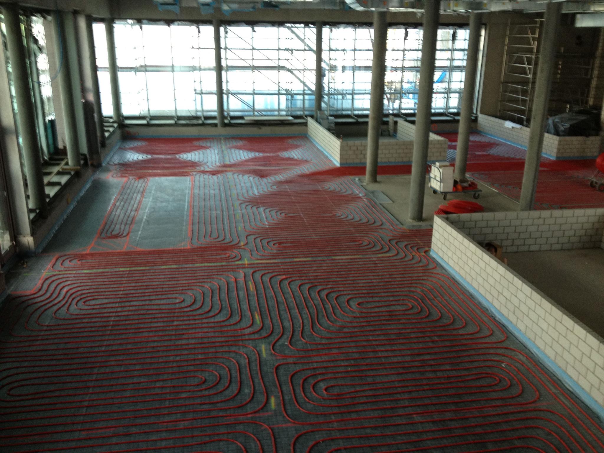 737309_394077937342778_807894942_o